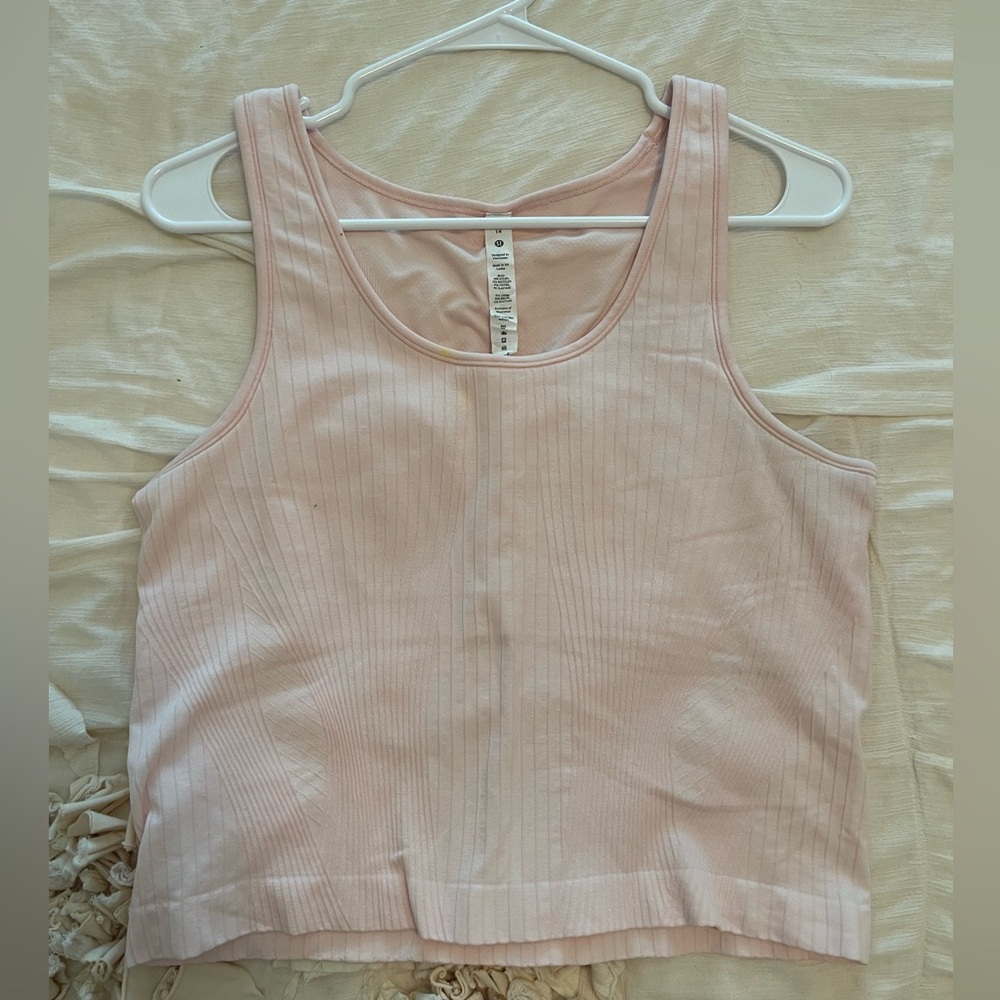 Lululemon tank